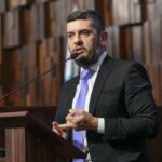 Rodrigo Bacellar volta a cobrar endurecimento das leis contra criminosos e pede união após megaoperação no Rio Rodrigo Bacellar volta a cobrar endurecimento das leis contra criminosos e pede união após megaoperação no Rio