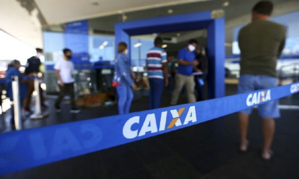 Caixa paga hoje parcela de setembro do Bolsa Família para quem tem NIS final 8
