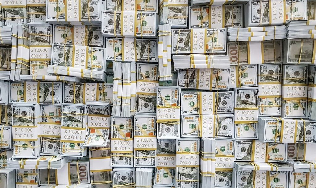 Dólar aproxima-se de R$ 5,20 em dia de instabilidade nos mercados globais