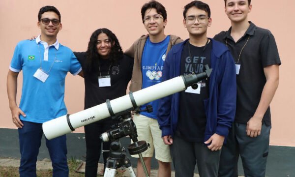 Estudantes brasileiros viajam ao Vietnã para a Olimpíada Internacional de Astronomia