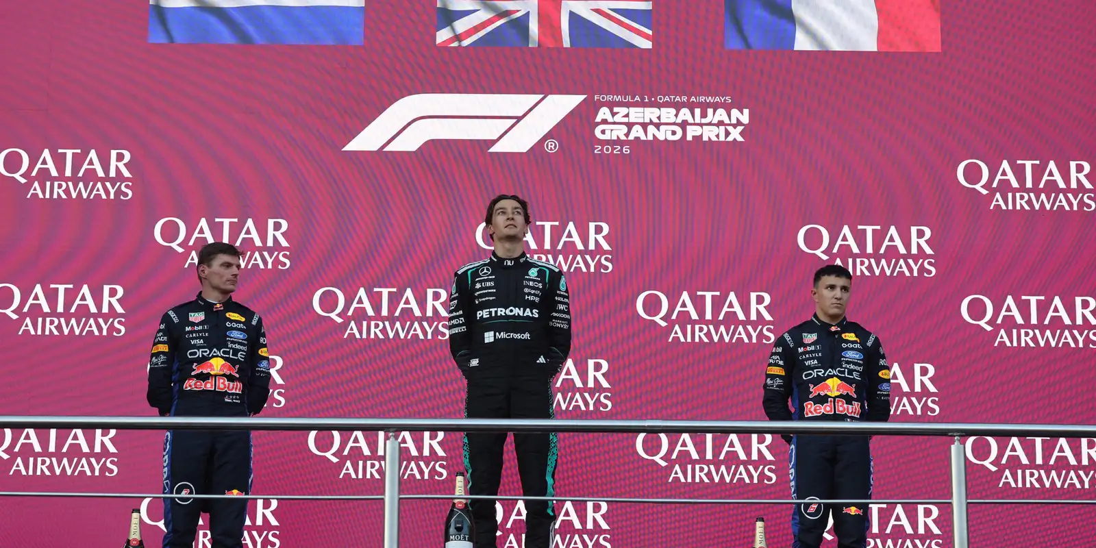 George Russell conquista vitória histórica no GP do Azerbaijão por margem mínima