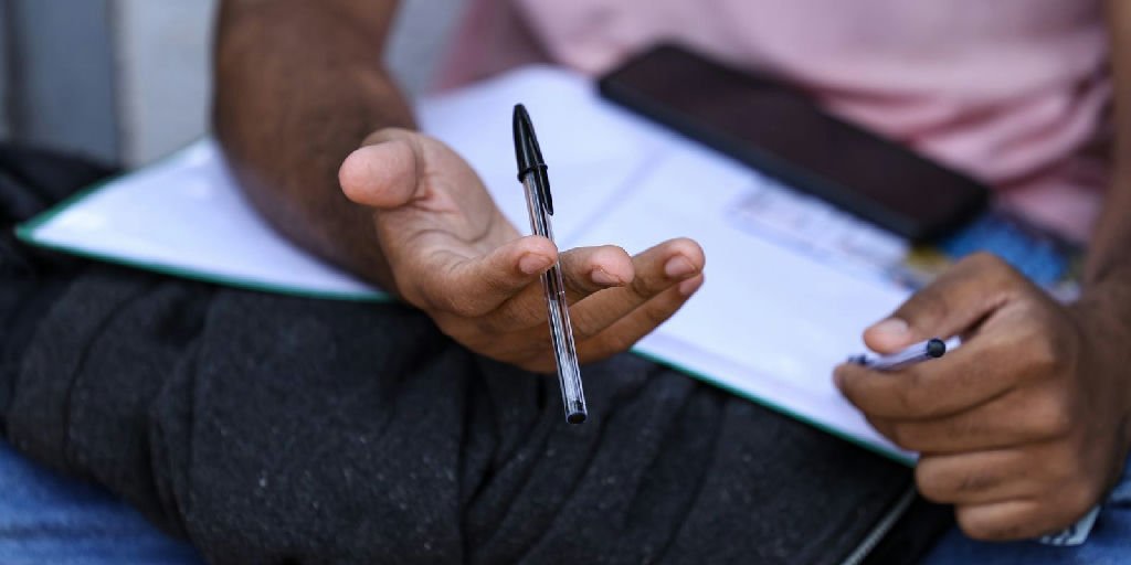 MEC lança Guia do Enem com estratégias e ferramentas digitais para estudantes