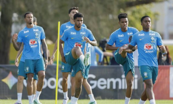 Seleção brasileira completa elenco na Austrália sob comando de Carlo Ancelotti