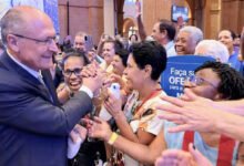 Alckmin cobra imparcialidade da Justiça Eleitoral em ato de campanha em Aparecida