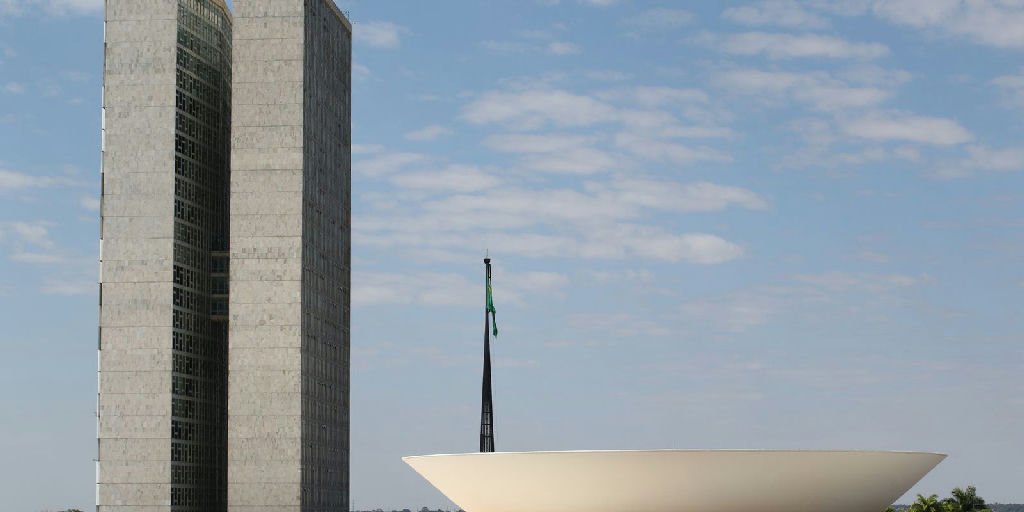 Câmara aprova reajuste do teto de receita do MEI e perdão de dívidas