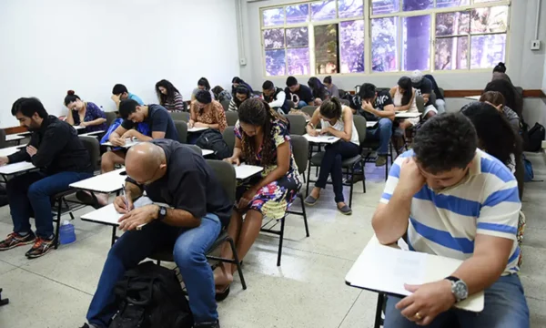 Celpe-bras inicia nova etapa de exames de proficiência em língua portuguesa