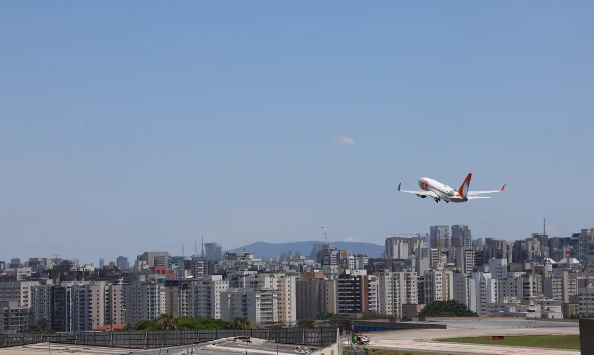 Congonhas adota regras mais rígidas para voos executivos e mira mercado paralelo de horários