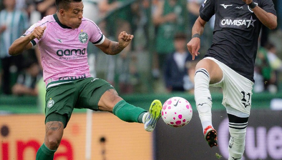 Coritiba e Botafogo empatam no Couto Pereira e prolongam jejum no Brasileirão