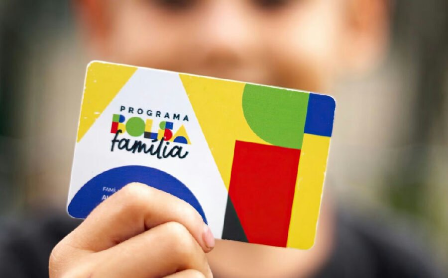 Cortes em auxílios sociais ameaçam economia de municípios do interior