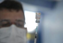 Desinformação em saúde domina redes com nove em cada dez posts virais falsos segundo Lupa