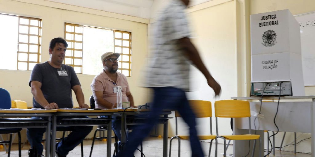 Eleições 2026: 158,7 milhões de brasileiros vão às urnas neste domingo