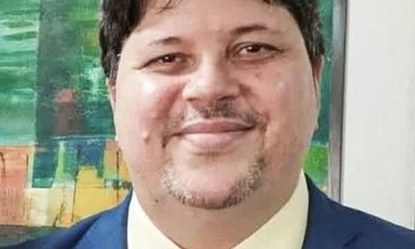 Governo argentino expulsa jornalista brasileiro Rogério Tomaz Jr. após cancelar sua residência