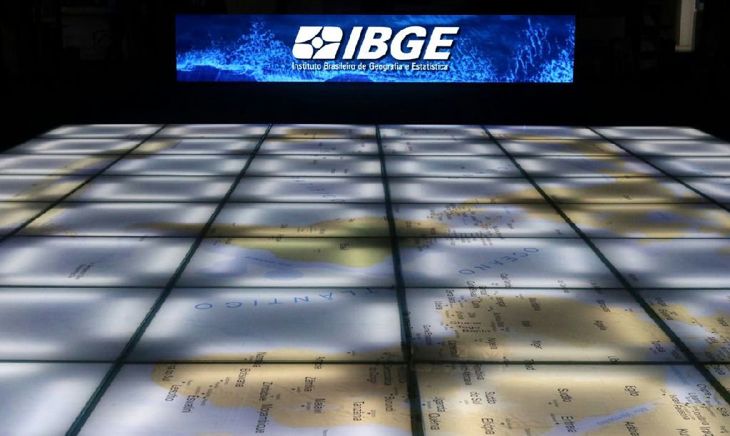 IBGE recebe aval para preencher trezentas e vinte e cinco vagas temporárias