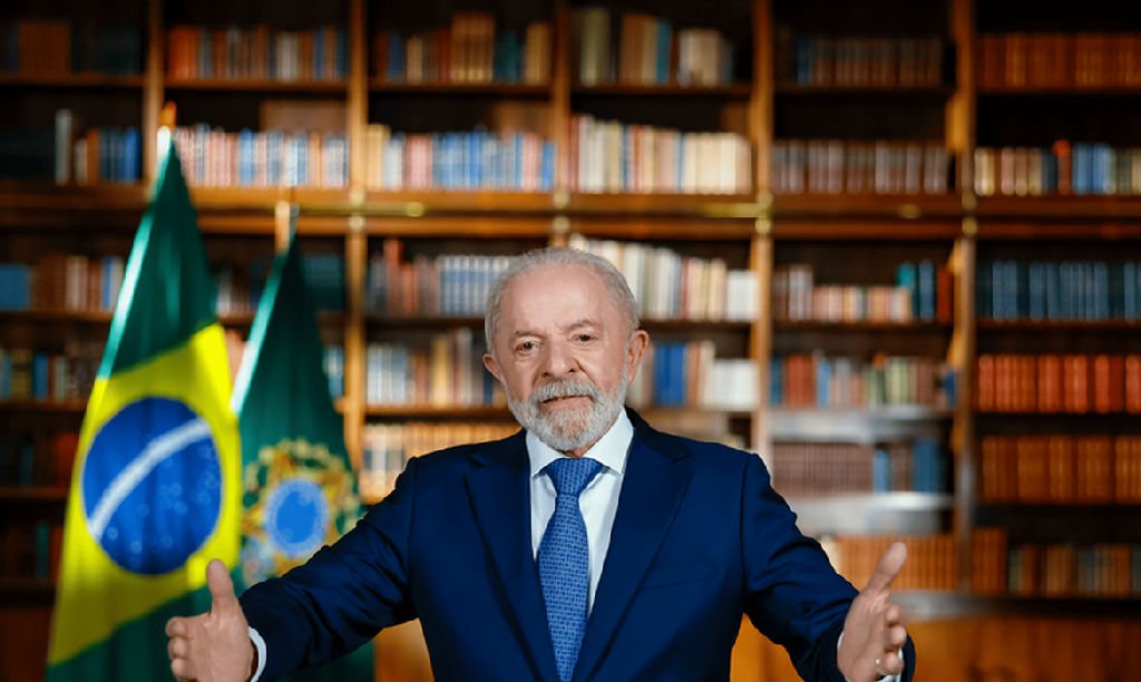 Lula apoia reduzir maioridade penal aos 16 anos para crimes hediondos em sabatina