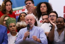 Lula desafia Flávio Bolsonaro a apoiar o fim da escala 6x1 em debate eleitoral