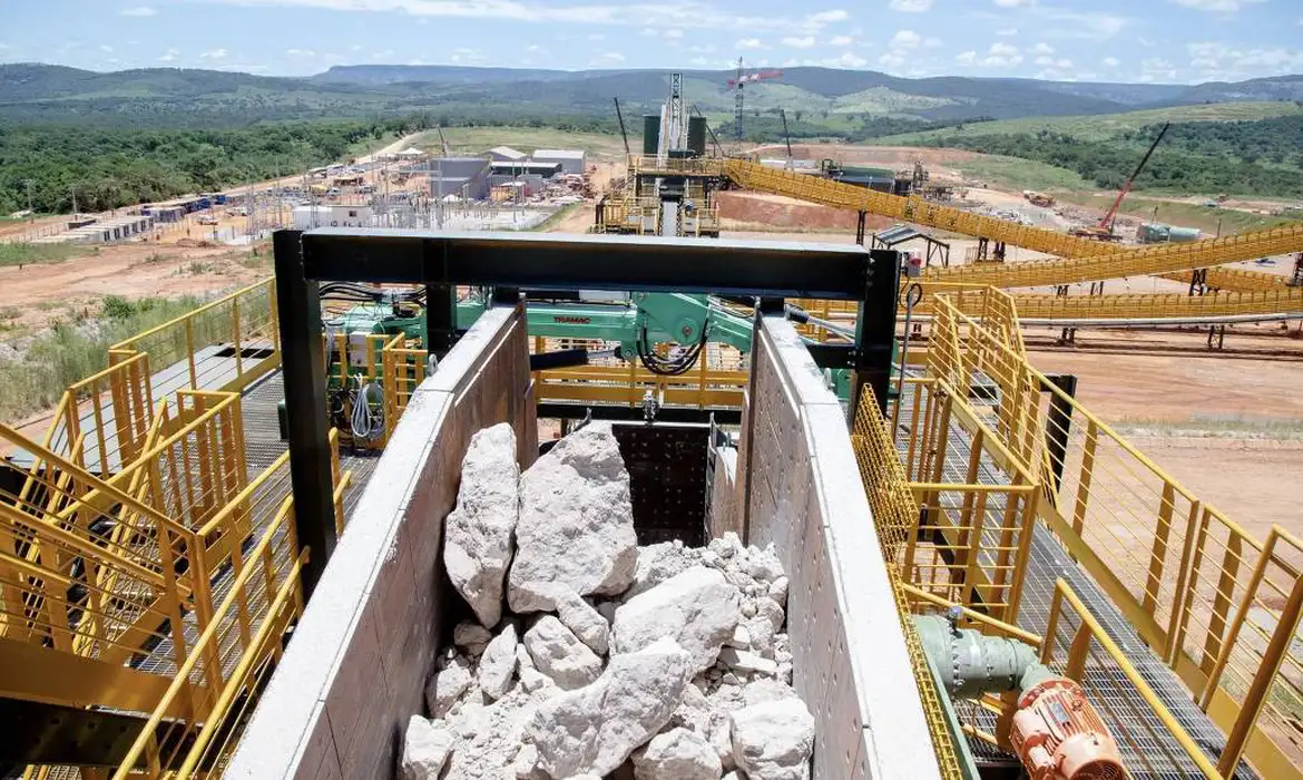 Mineração de elementos estratégicos impulsiona postos de trabalho formais no Brasil