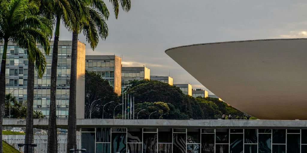 Nikolas Ferreira e Lucas Pavanato lideram votação para deputado federal no país em 2026