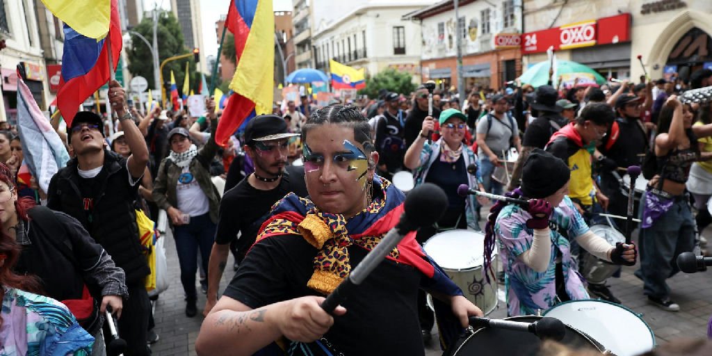 Protestos na Colômbia marcam oposição ao governo de Abelardo de la Espriella