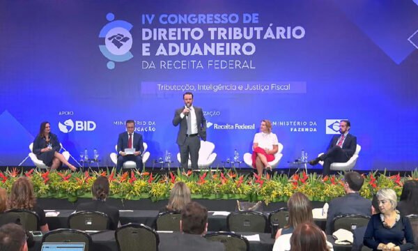 Receita Federal deve atuar como plataforma estratégica de inteligência estatal