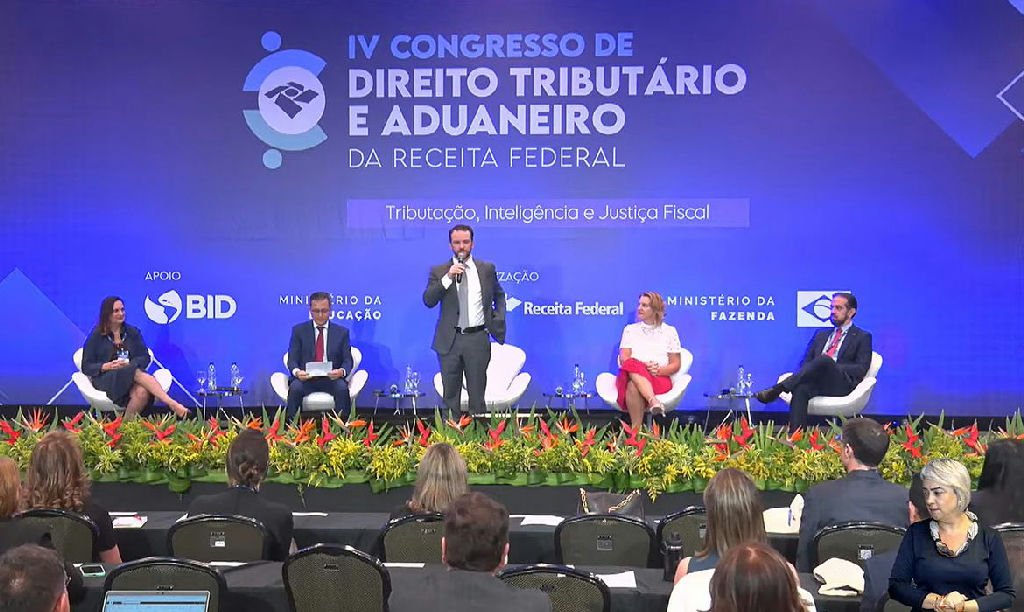 Receita Federal deve atuar como plataforma estratégica de inteligência estatal
