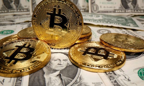 Site distribui criptomoedas em troca de apoio político a Flávio Bolsonaro