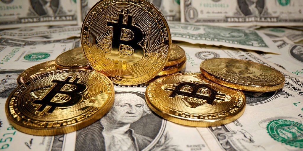 Site distribui criptomoedas em troca de apoio político a Flávio Bolsonaro