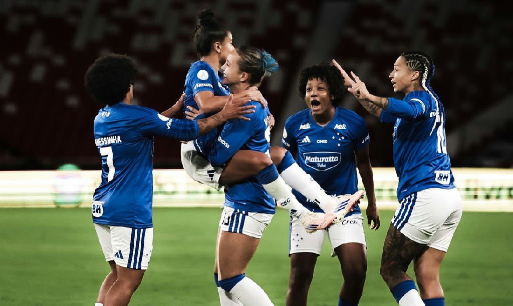 Triunfo na altitude marca a estreia vitoriosa do Cruzeiro na Libertadores Feminina
