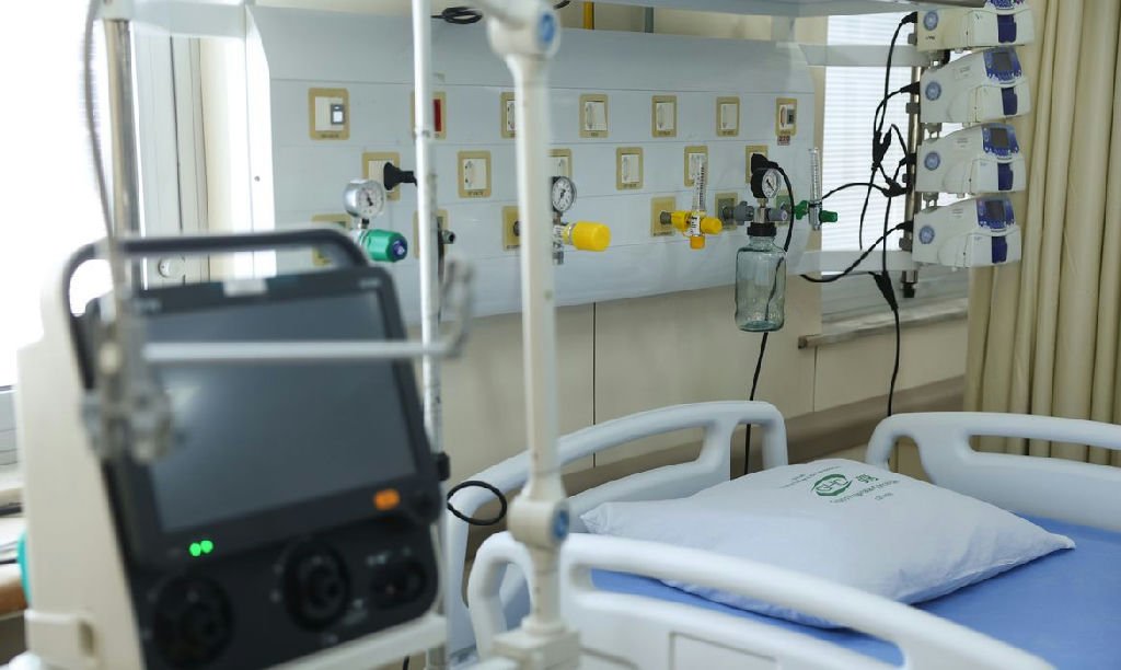 Utis no brasil precisam de estruturação que vá além da expansão de leitos