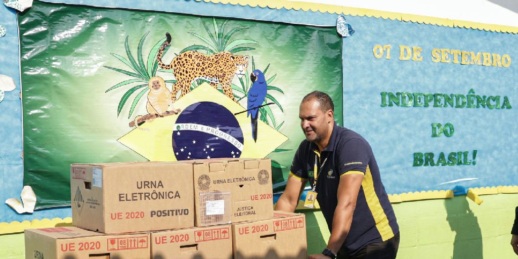 Voto em trânsito nas eleições 2026 exige consulta prévia de local de votação